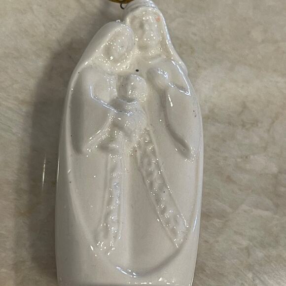 Porcelain Christmas white ornament nativity - Picture 7 of 12
